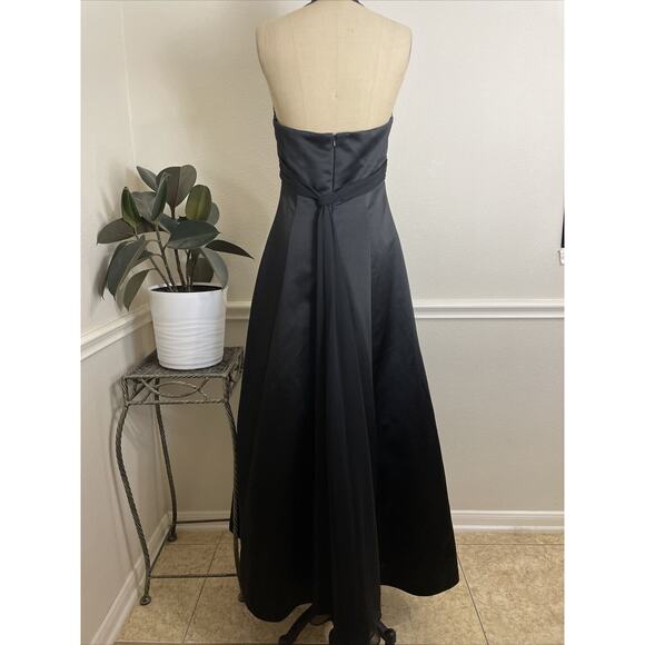 davids bridal, long black gown, polyester, size 10 - Picture 4 of 8